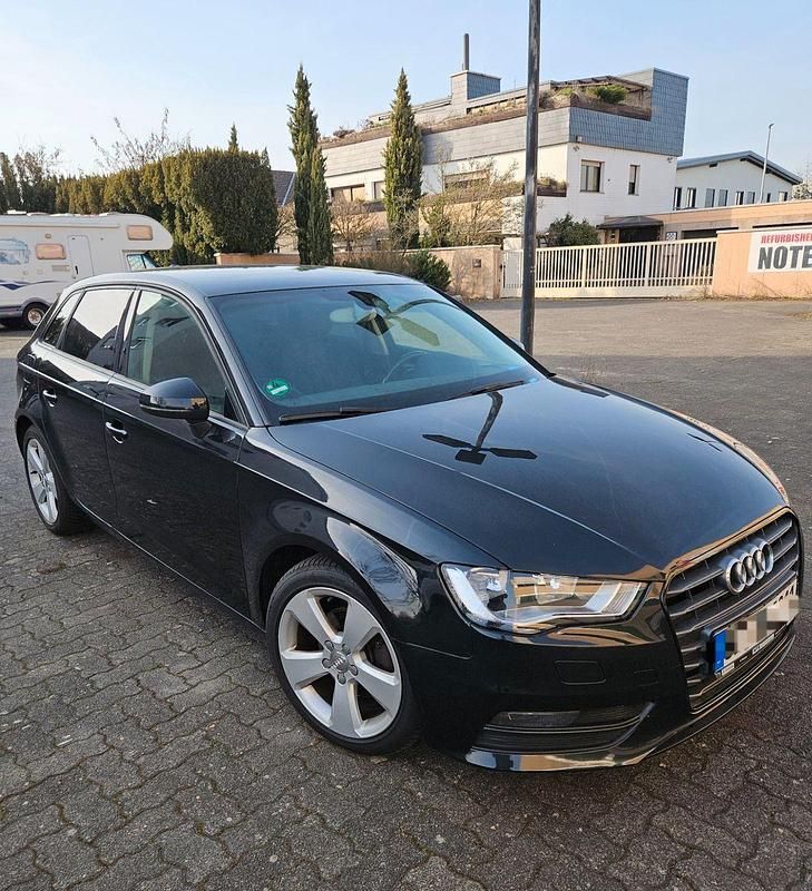 Gebraucht Audi A3 Attraction 150 PS (110 kW) 2013 Schwarz Kombi