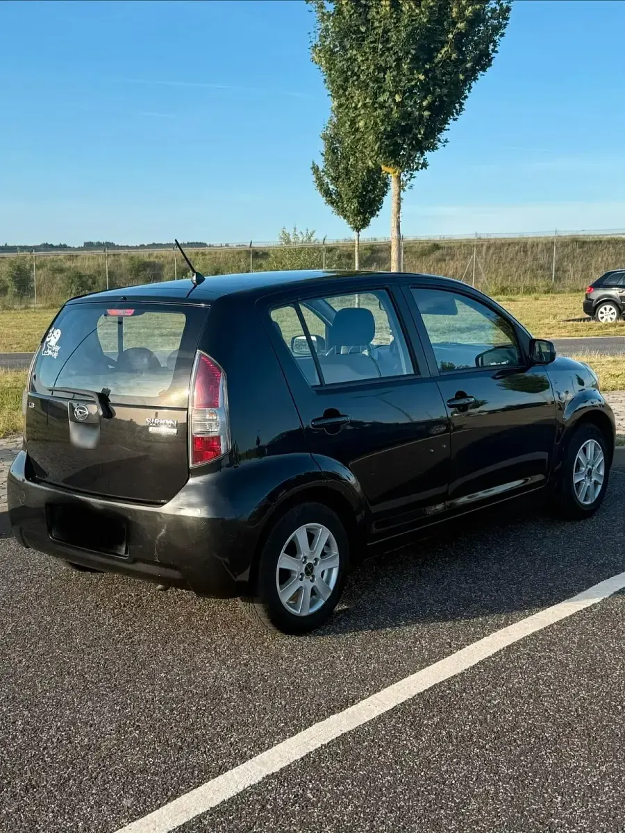 Gebraucht Daihatsu Sirion 87 PS (63 kW) 2007 Schwarz Kleinwagen