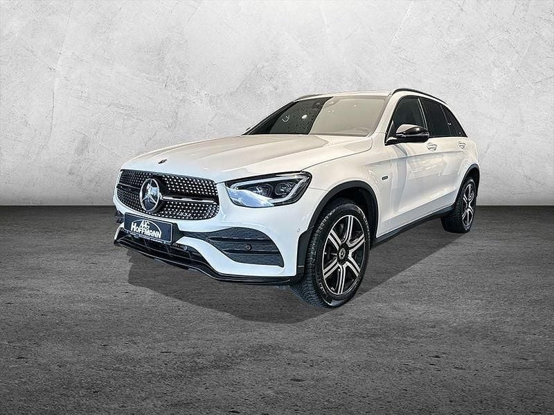Gebraucht Mercedes GLC300e Night 320 PS (235 kW) 2020 Weiß SUV