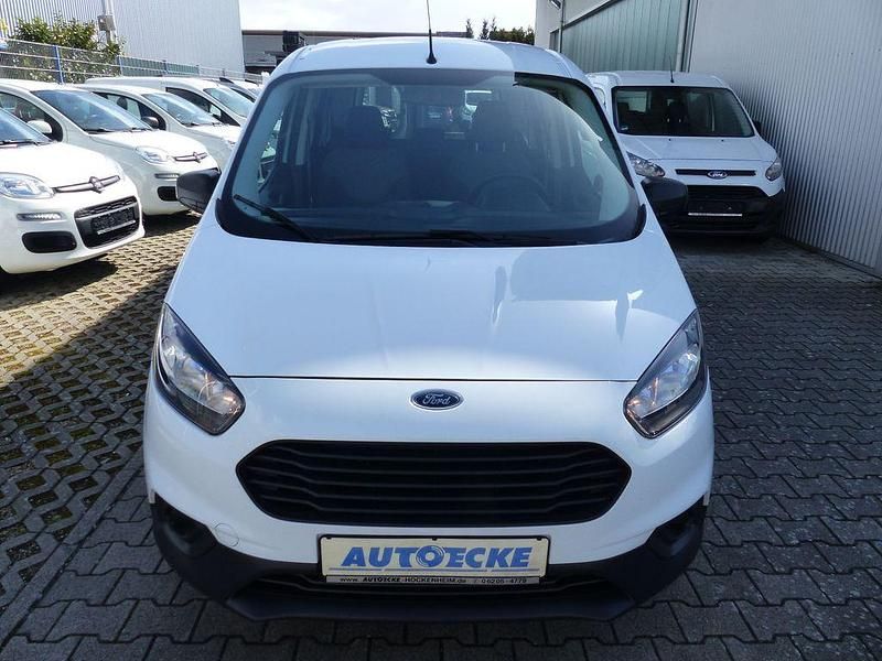 Gebraucht Ford Courier 101 PS (74 kW) 2020 Weiß Van / Kleinbus