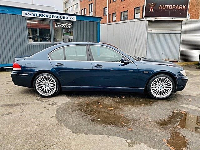 Gebraucht BMW 750 Performance 367 PS (269 kW) 2007 Blau Limousine