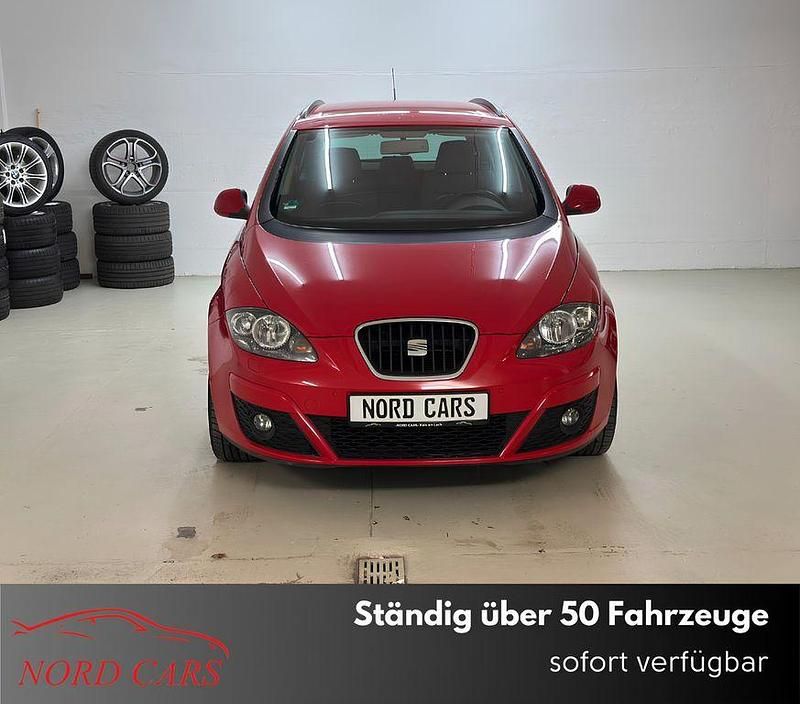 Rot Gebraucht 2014 Seat Altea XL 4You Van / Kleinbus | 10.000 € (Teuer) - Bild 1/4