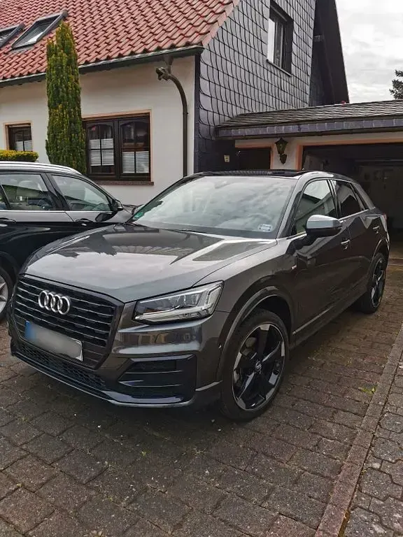 Używany Audi Q2 Design 150 KM (110 kW) 2018 Szary SUV
