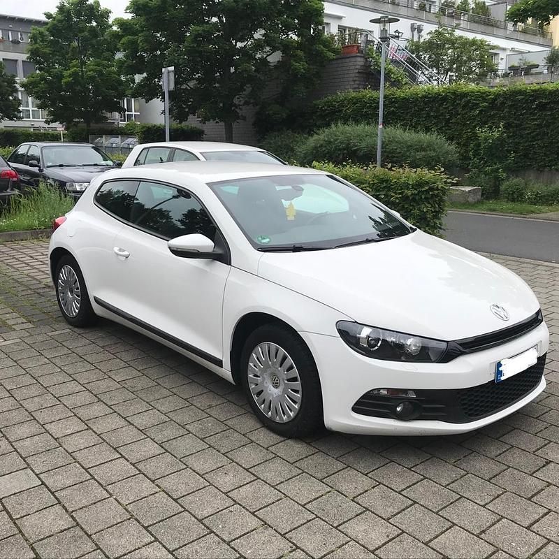 Gebraucht VW Scirocco 140 PS (102 kW) 2010 Weiß Coupé