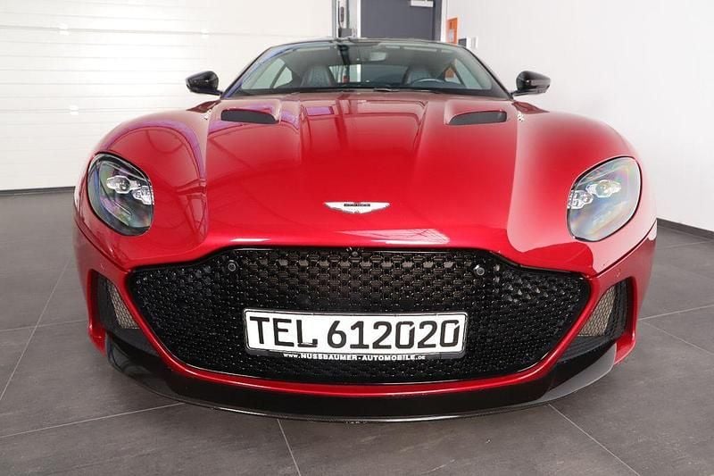 Gebraucht Aston Martin DBS 725 PS (533 kW) 2018 Rot Coupé