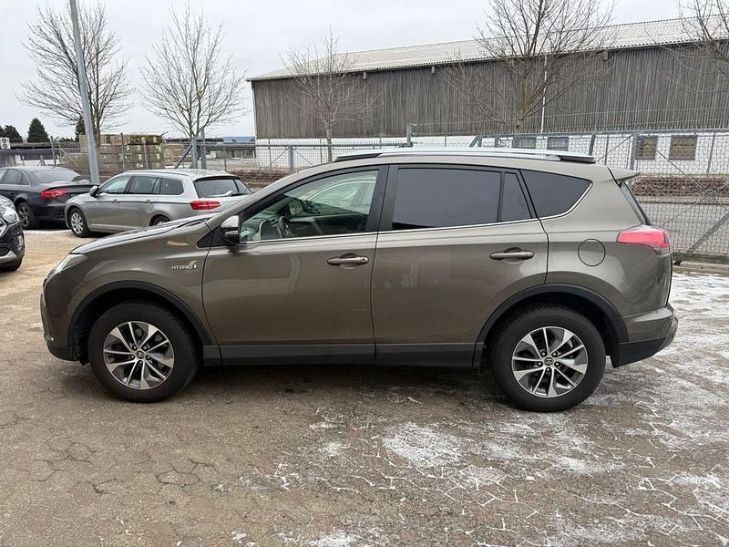 Gebraucht Toyota RAV4 Hybrid 155 PS (114 kW) 2018 Grau SUV