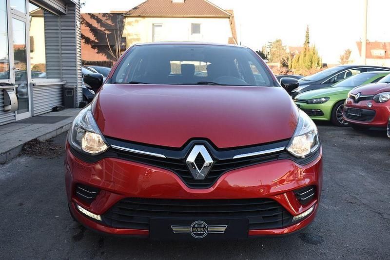 Gebraucht Renault Clio IV LIMITED 90 PS (66 kW) 2018 Rot Limousine