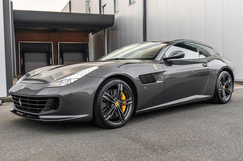 Gebraucht Ferrari GTC4Lusso 689 PS (506 kW) 2018 Grau Kombi