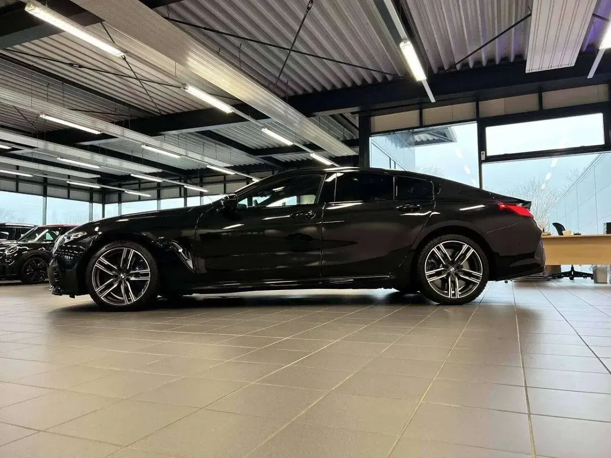 Gebraucht BMW M850 530 PS (389 kW) 2023 Schwarz Coupé