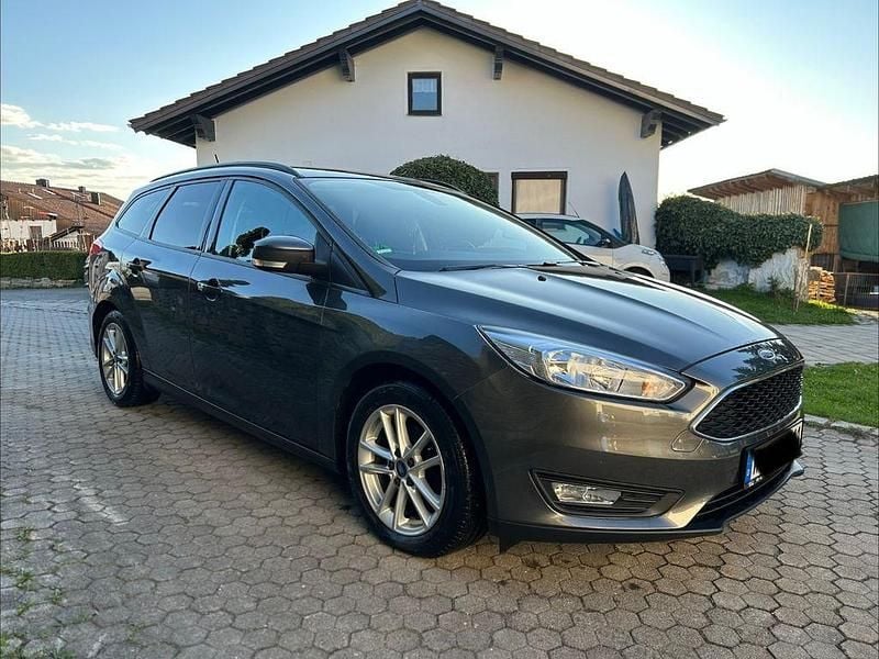 Second-hand Ford Focus Titanium 150 CP (110 kW) 2015 Gri Berlinǎ