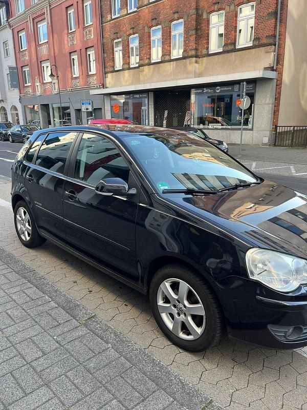 Gebraucht VW Polo 80 PS (58 kW) 2008 Schwarz Kleinwagen