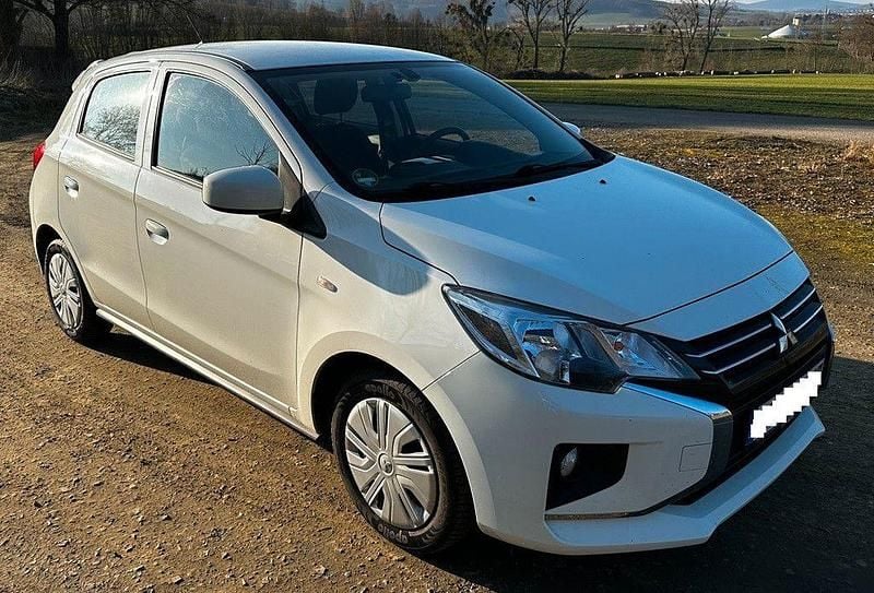 Gebraucht Mitsubishi Space Star Spirit 71 PS (52 kW) 2021 Weiß Kleinwagen