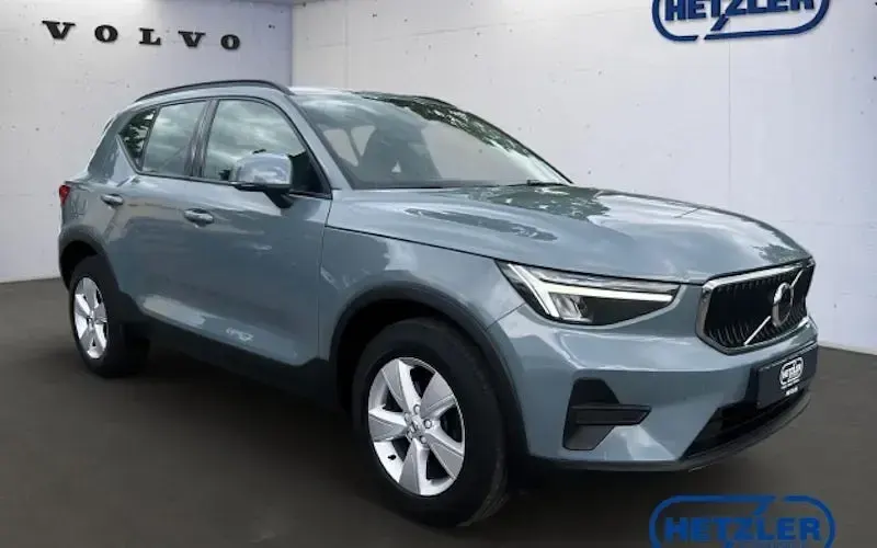 Gebraucht Volvo XC40 129 PS (94 kW) 2022 Grau SUV