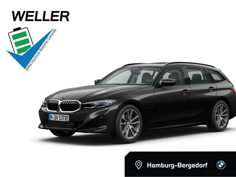 Black sapphire (schwarz) Gebraucht 2024 BMW 330e Comfort Edition Kombi | 41.950 € (Superpreis) - Bild 1/4