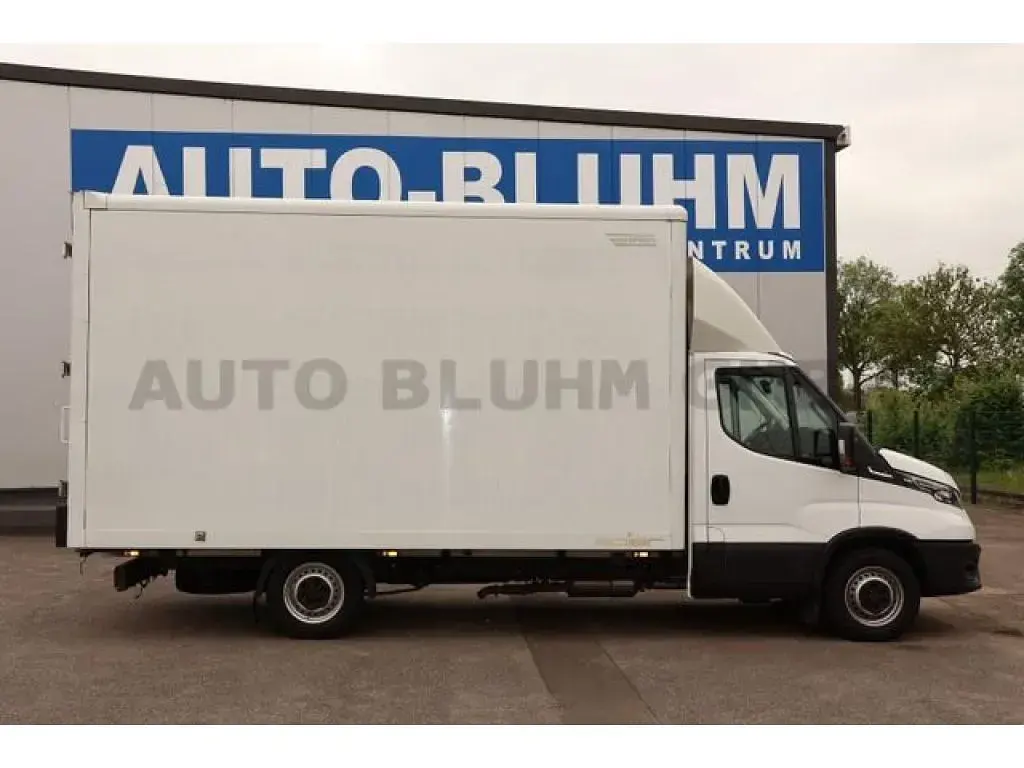 Gebraucht Iveco Daily 136 PS (100 kW) 2020 White ic 194 Van