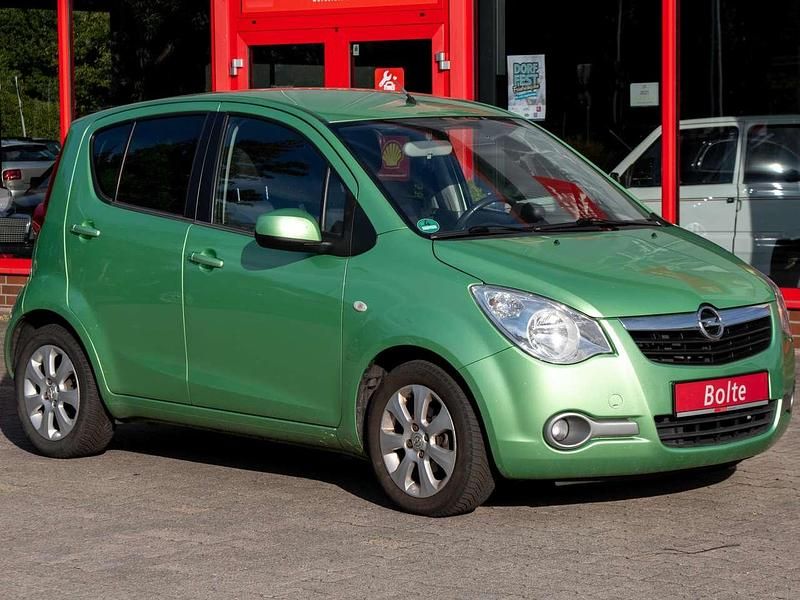 Gebraucht Opel Agila 65 PS (47 kW) 2009 Grün Kleinwagen