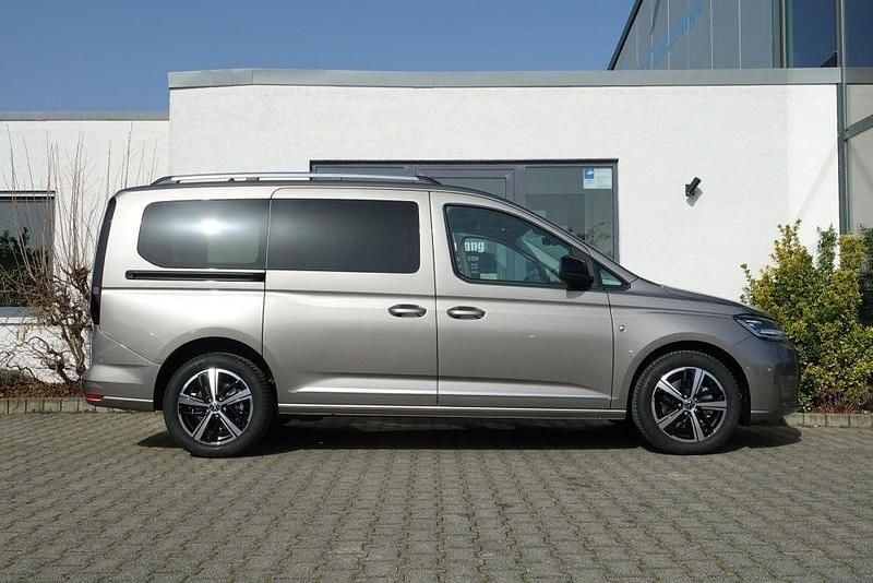 Neu VW Caddy Maxi Style 150 PS (110 kW) 2026 Mojave beige metallic Van / Kleinbus