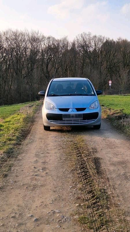 Gebraucht Mitsubishi Colt 75 PS (55 kW) 2005 Silber Kleinwagen