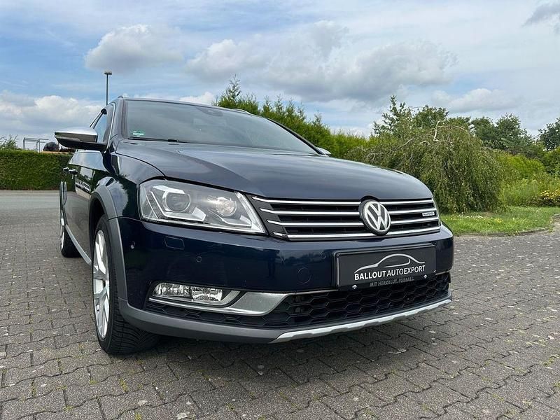 Blau Gebraucht 2012 VW Passat Alltrack Kombi | 7.999 € (Fairer Preis) - Bild 1/4