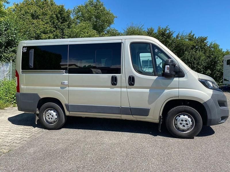 Gold Gebraucht 2016 Peugeot Boxer Active Van | 15.900 € (Fairer Preis) - Bild 1/4