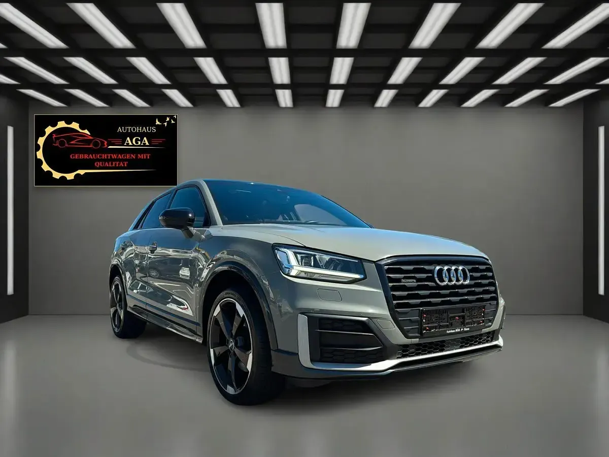Gebraucht Audi Q2 Ambiente 150 PS (110 kW) 2017 Grau SUV