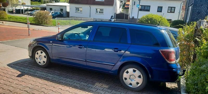 Gebraucht Opel Astra 125 PS (91 kW) 2005 Blau Kombi