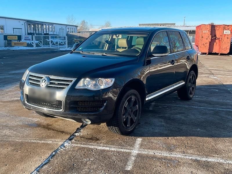 Schwarz Gebraucht 2007 VW Touareg SUV | 6.700 € (Fairer Preis) - Bild 1/4