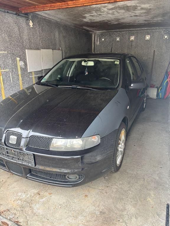 Gebraucht Seat Leon Sport 179 PS (131 kW) 2002 Schwarz Kleinwagen