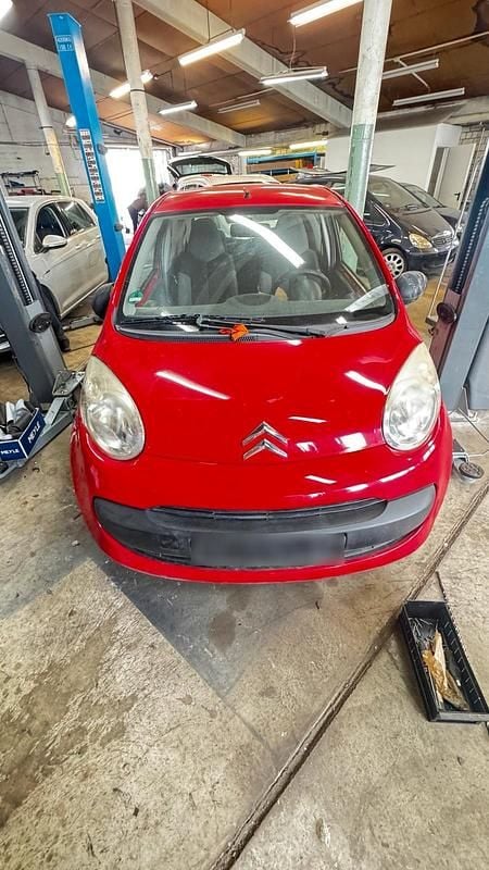 Gebraucht Citroën C1 80 PS (58 kW) 2008 Rot Kleinwagen