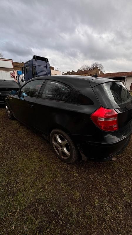 Gebraucht BMW 118 Coupé 143 PS (105 kW) 2009 Schwarz Coupé