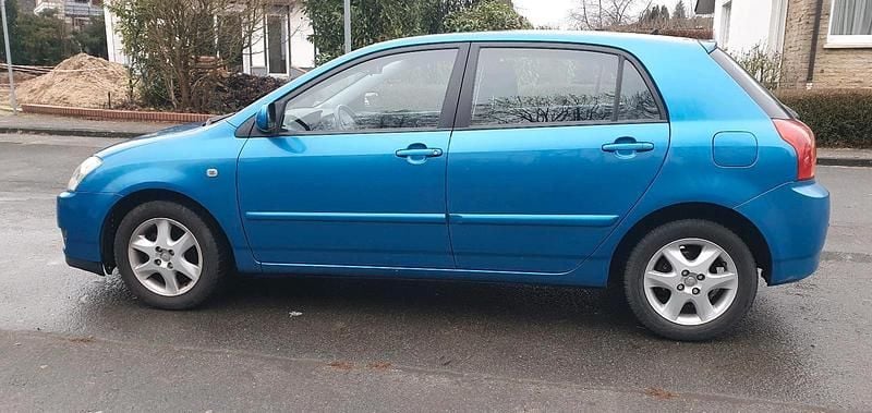 Gebraucht Toyota Corolla 110 PS (80 kW) 2006 Blau Limousine