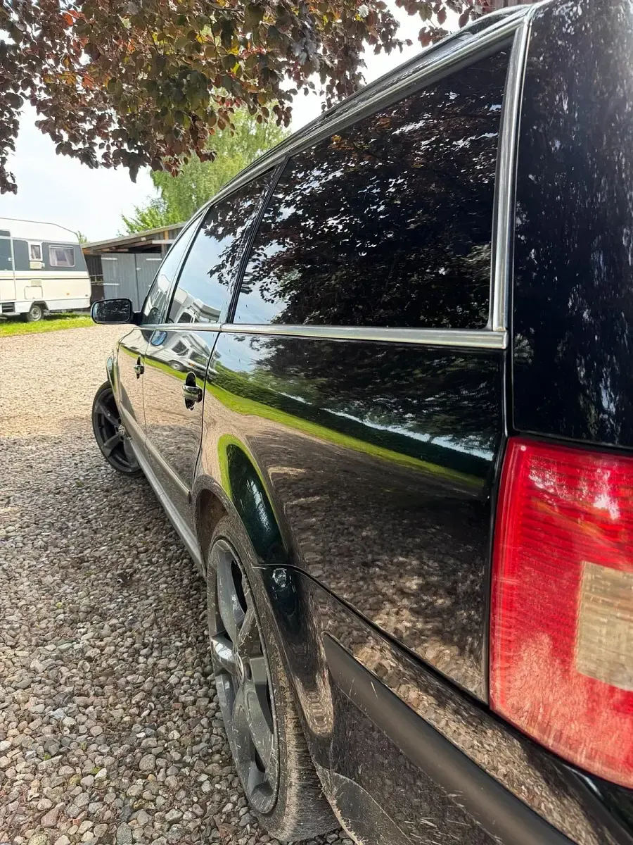 Gebraucht VW Passat 131 PS (96 kW) 2003 Schwarz Kombi