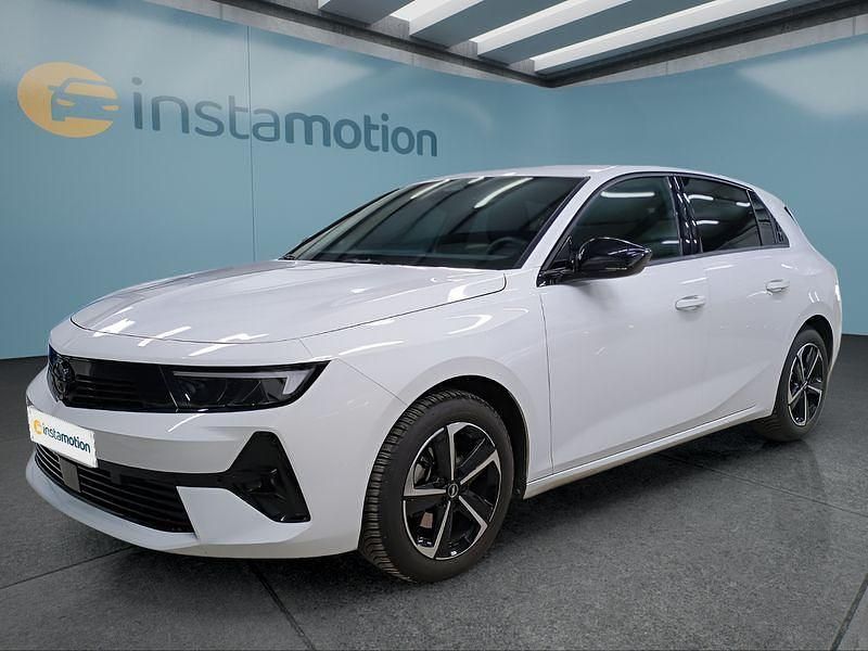 Weiß Gebraucht 2024 Opel Astra Limousine | 24.699 € (Fairer Preis) - Bild 1/4
