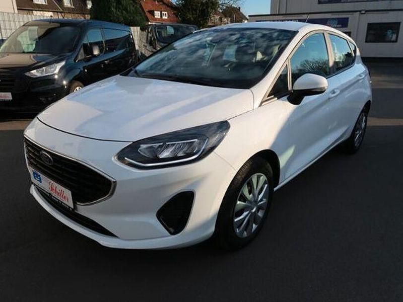 Weiß Gebraucht 2022 Ford Fiesta Cool & Connect Limousine | 14.750 € (Fairer Preis) - Bild 1/4