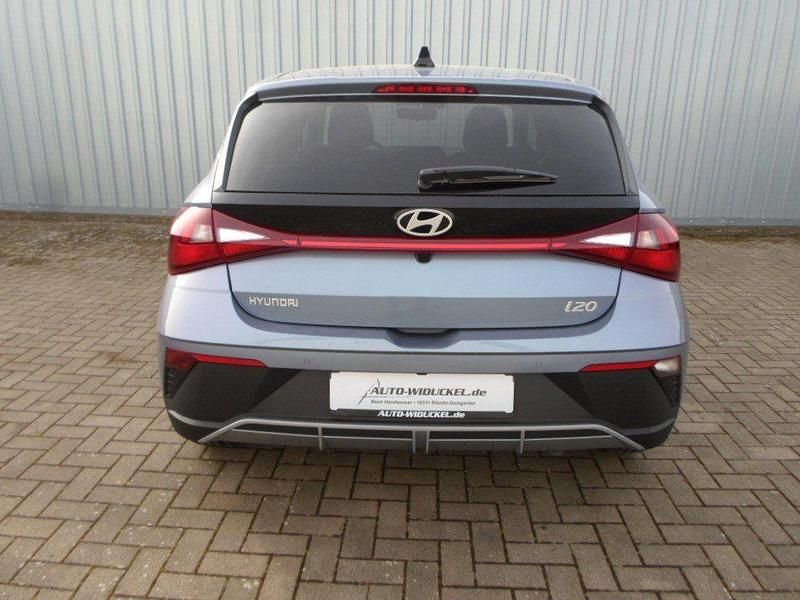 Gebraucht Hyundai i20 Select 79 PS (58 kW) 2024 Blau Limousine
