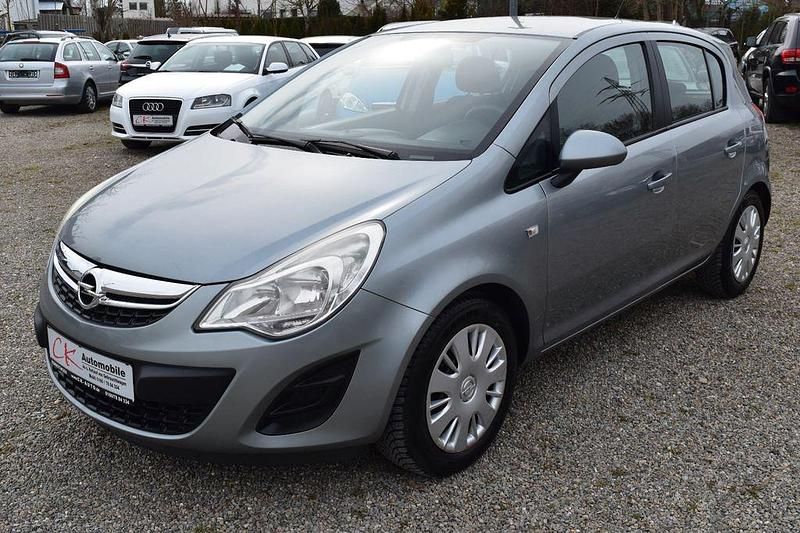 Gebraucht Opel Corsa Edition 87 PS (63 kW) 2012 Silber Kleinwagen