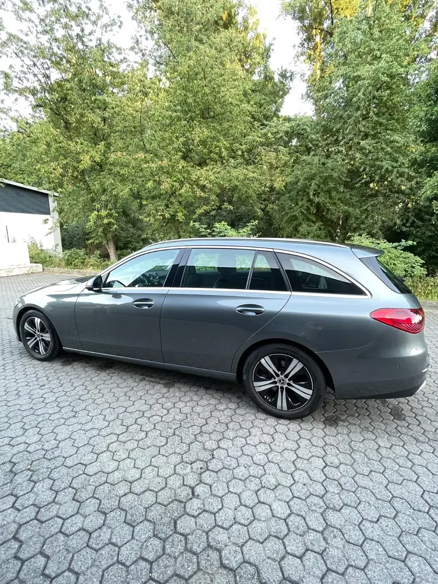 Gebraucht Mercedes C300 286 PS (210 kW) 2021 Grau Kombi