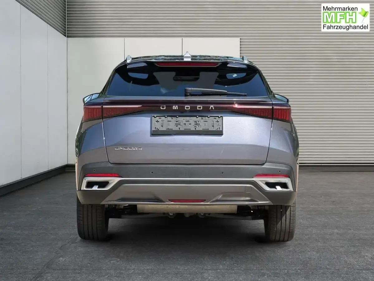 Neu Omoda 5 147 PS (108 kW) 2026 Grau SUV