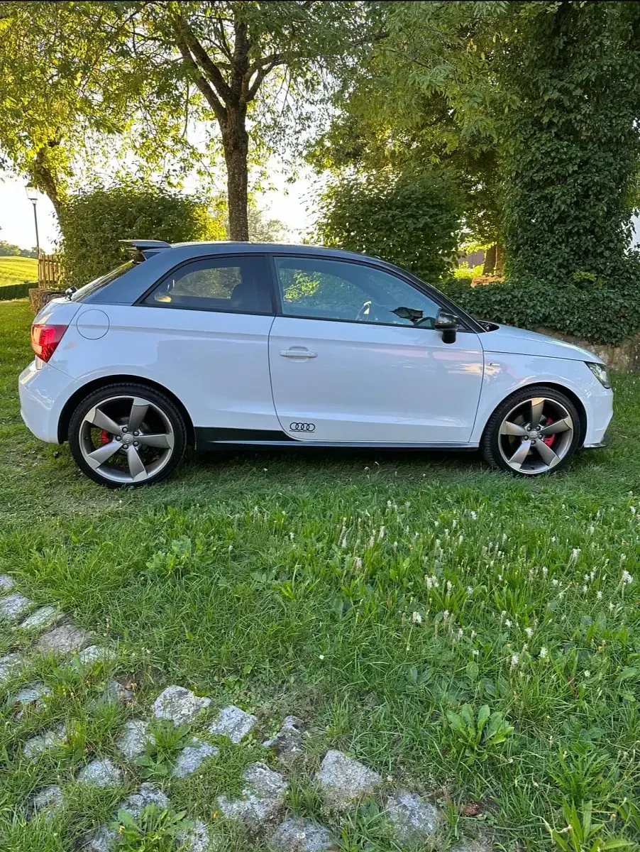 Gebraucht Audi A1 Sportback S-Line 185 PS (136 kW) 2012 Weiß Kleinwagen