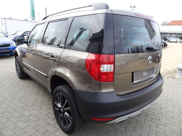 Gebraucht Skoda Yeti Adventure 105 PS (77 kW) 2013 Braun metallic SUV