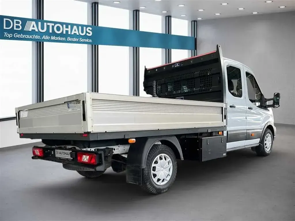 Gebraucht Ford Transit Trend 131 PS (96 kW) 2021 Weiß Limousine