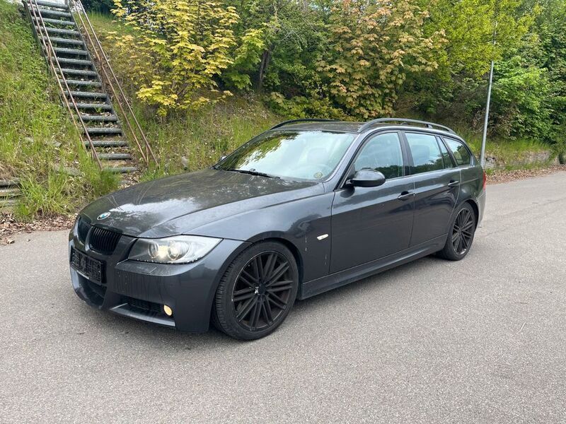 Grau Gebraucht 2007 BMW 330 M Sport Kombi | 4.500 € (Fairer Preis) - Bild 1/4