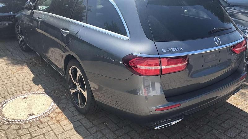 Gebraucht Mercedes 220 196 PS (144 kW) 2018 Grau Kombi