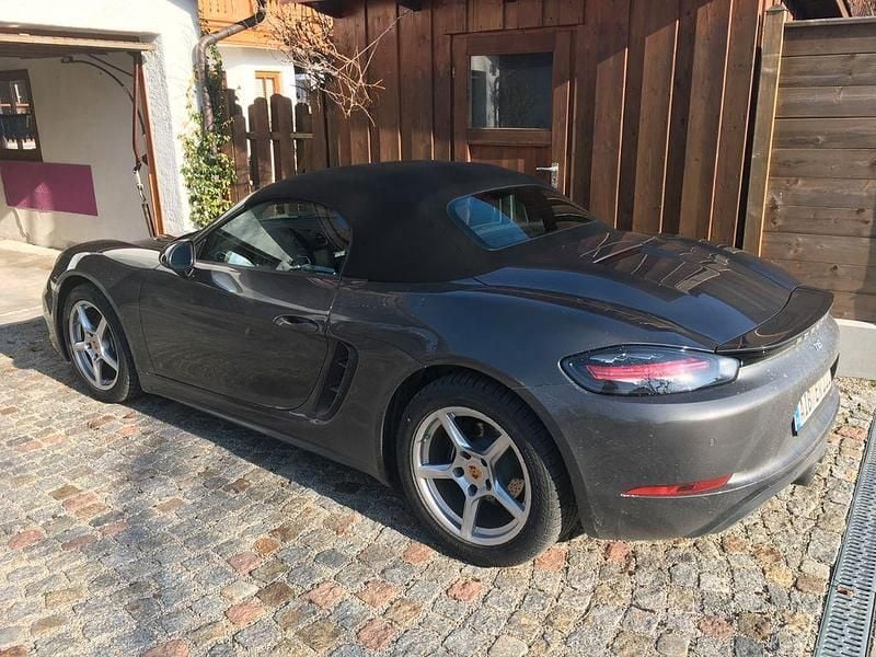 Gebraucht Porsche Boxster 299 PS (219 kW) 2018 Grau Cabrio