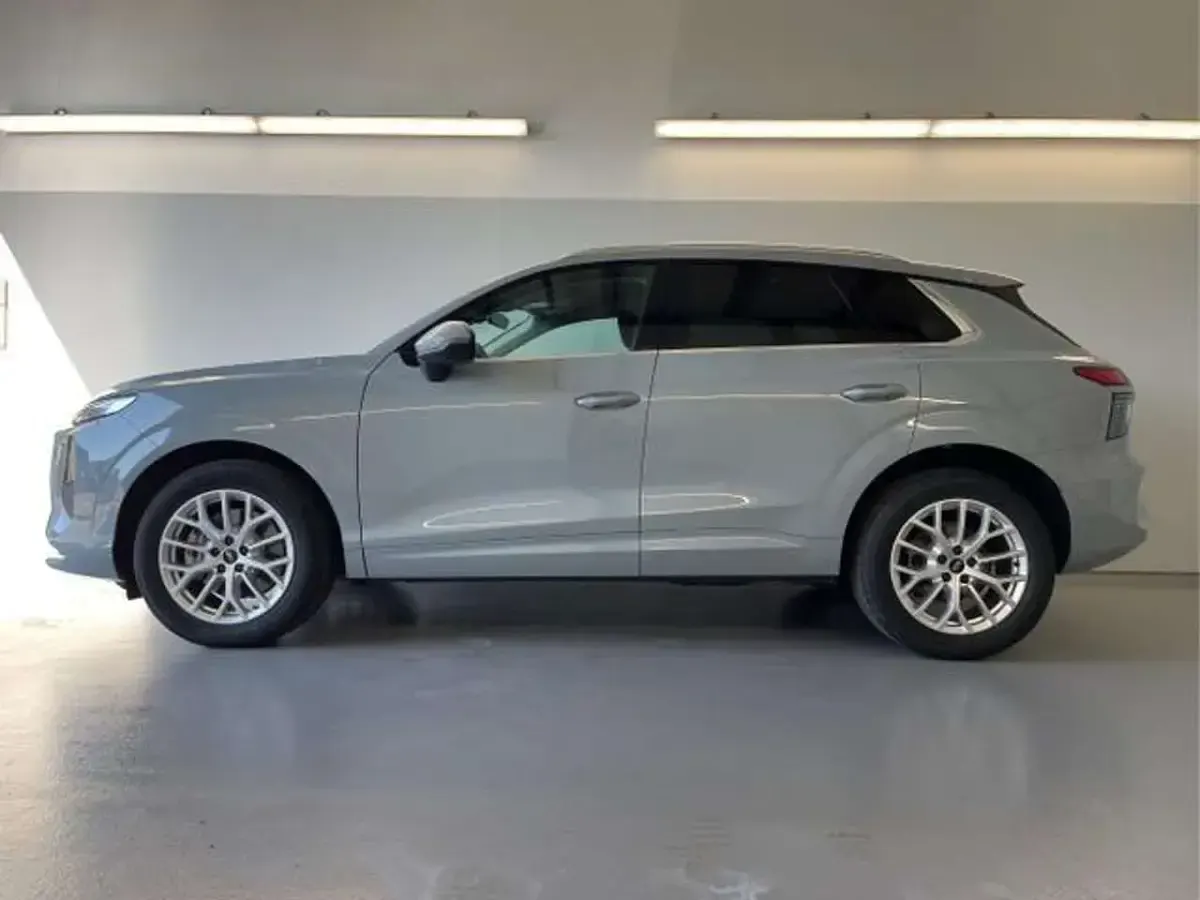 Gebraucht Audi Q3 204 PS (150 kW) 2026 [1x1x] pfeilgrau perleffekt SUV