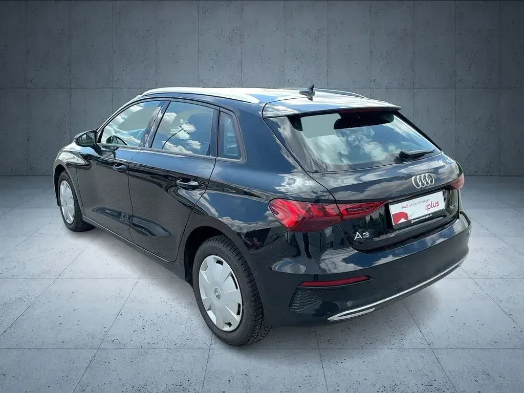 Gebraucht Audi A3 Advanced Plus 116 PS (85 kW) 2021 Mythosschwarz metallic Limousine