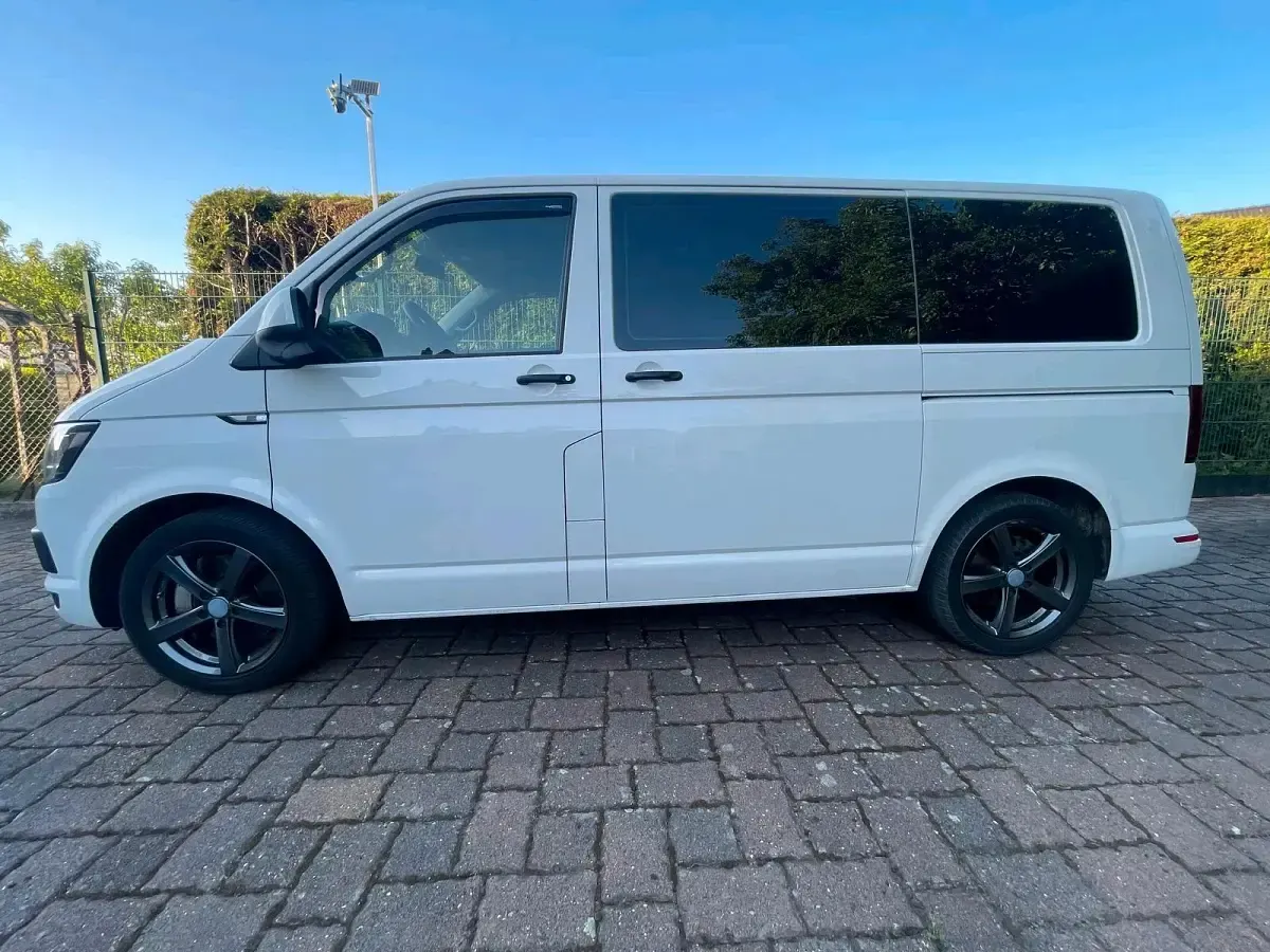 Gebraucht VW Caravelle 102 PS (75 kW) 2016 Weiß Van