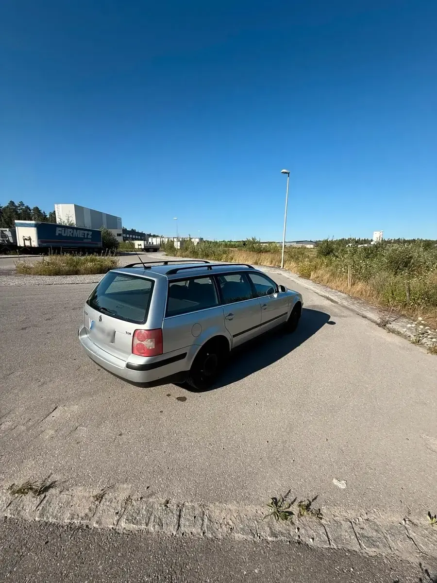 Gebraucht VW Passat 131 PS (96 kW) 2004 Silber Kombi