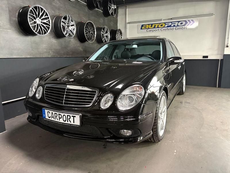 Schwarz Gebraucht 2003 Mercedes E55 AMG AMG Limousine | 25.990 € (Guter Preis) - Bild 1/4
