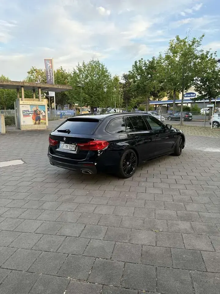 Gebraucht BMW 525 M Sport 231 PS (169 kW) 2019 Schwarz Kombi